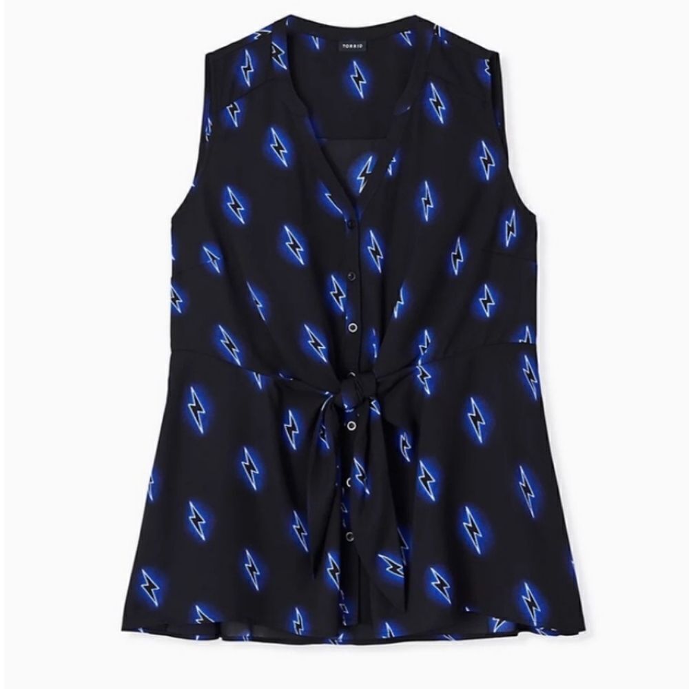 Torrid Peplum Georgette Lighting Bolt Button Front Tie Top